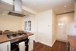 Kitchen/Dining- click for photo gallery